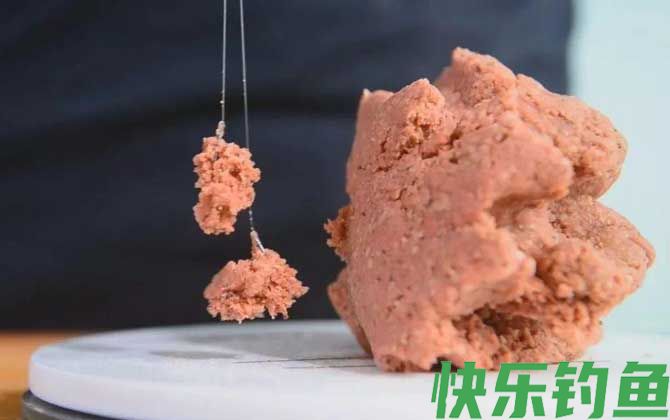 三月钓鱼用什么饵料最好?(图1) 三月钓鱼用什么饵料最好?(图1)